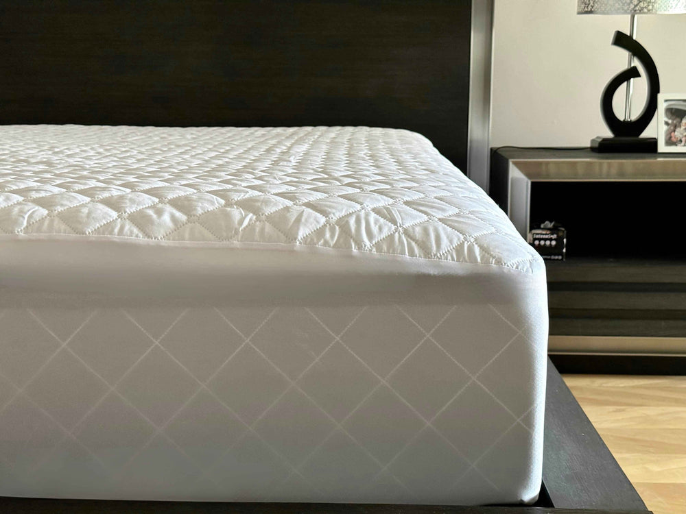Pinsonic Quilted Waterproof Mattress Protector