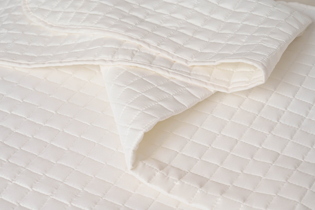 Lucy Bed Spread