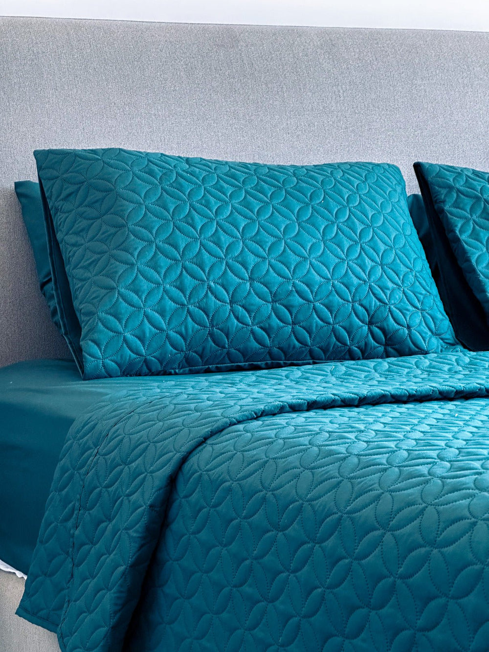 Emerald Bedspread
