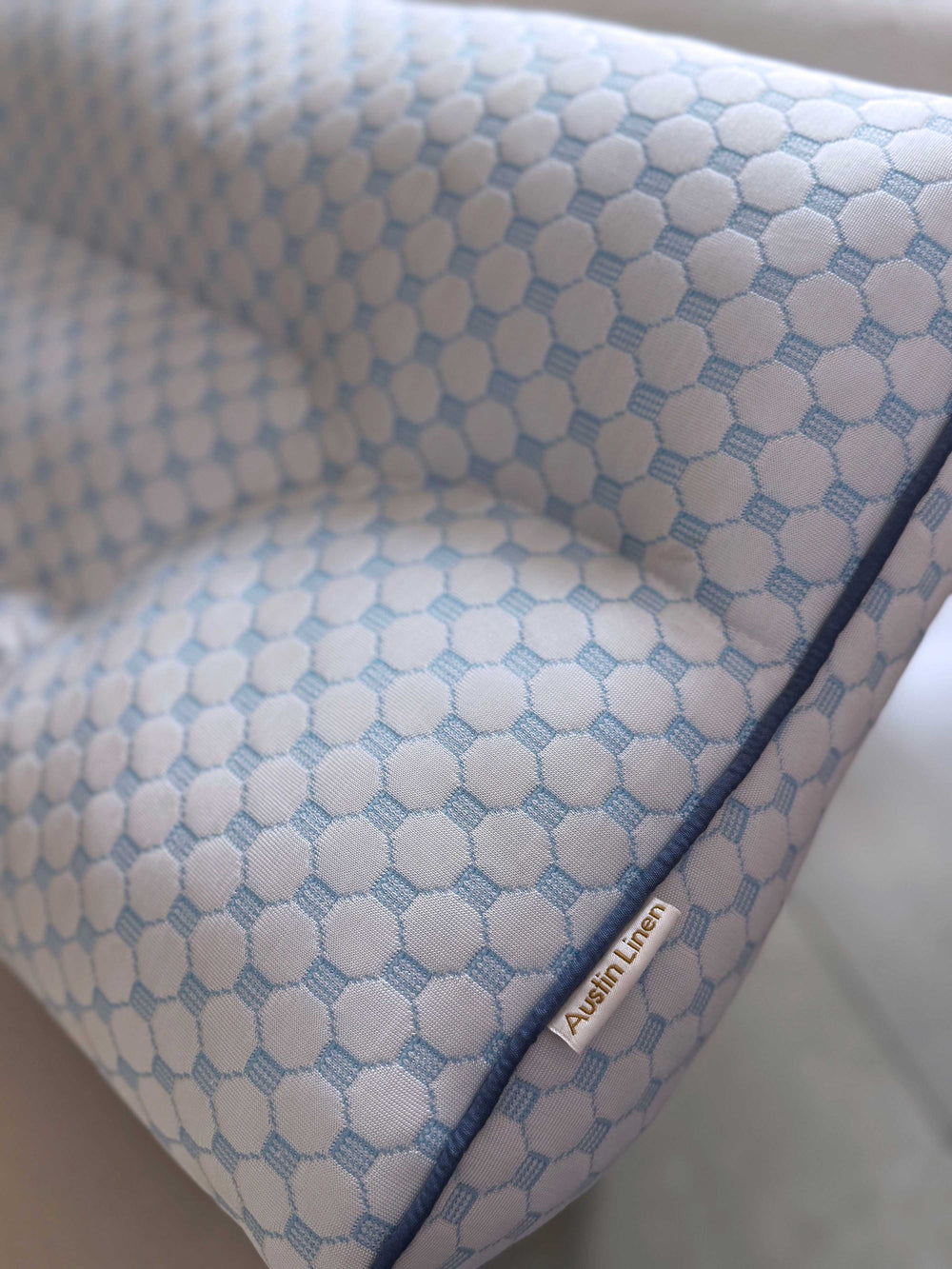 IceSilk Paratelk Cooling Cervical Pillow